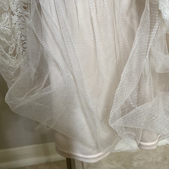 Tadashi Shoji Jacquin off shoulder lace dress size 10 - Picture 9 of 10